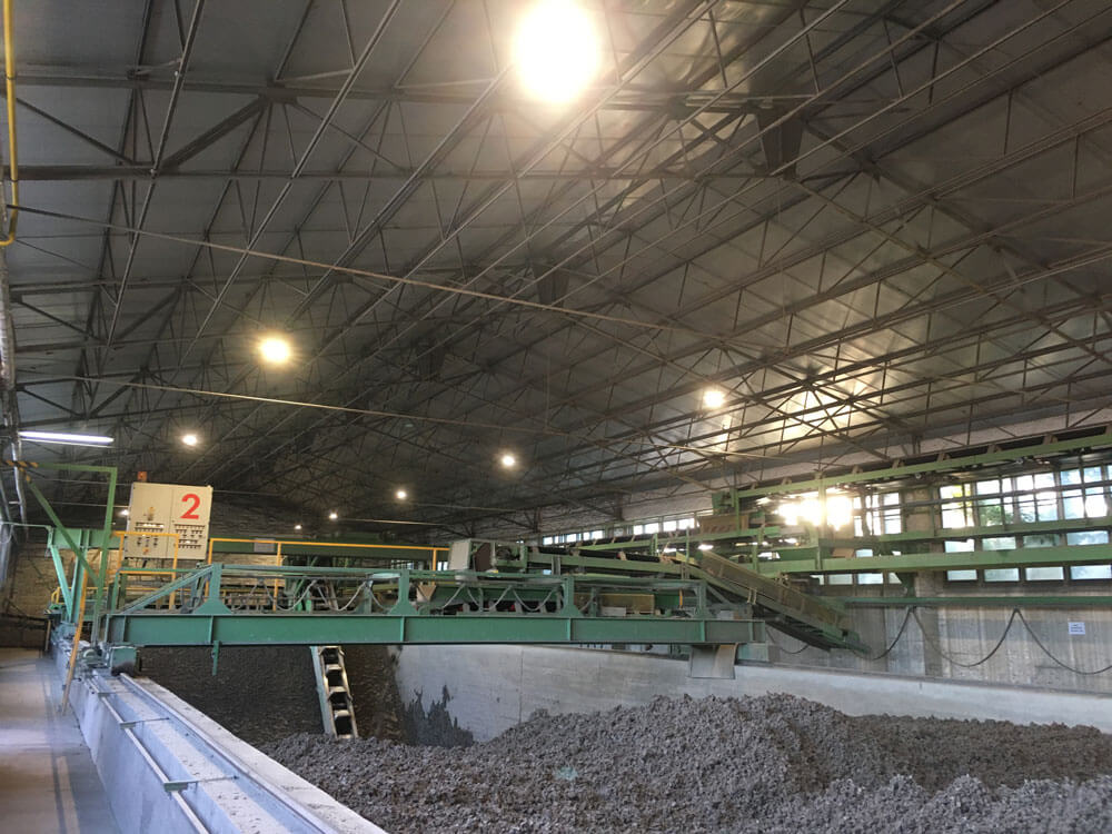 Wienerberger GmbH, LED Produktionshallenbeleuchtung für staub- und vibrationsintensive Produktionsbereiche